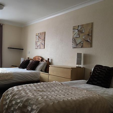 Llanion Lodge Saint Florence Екстер'єр фото